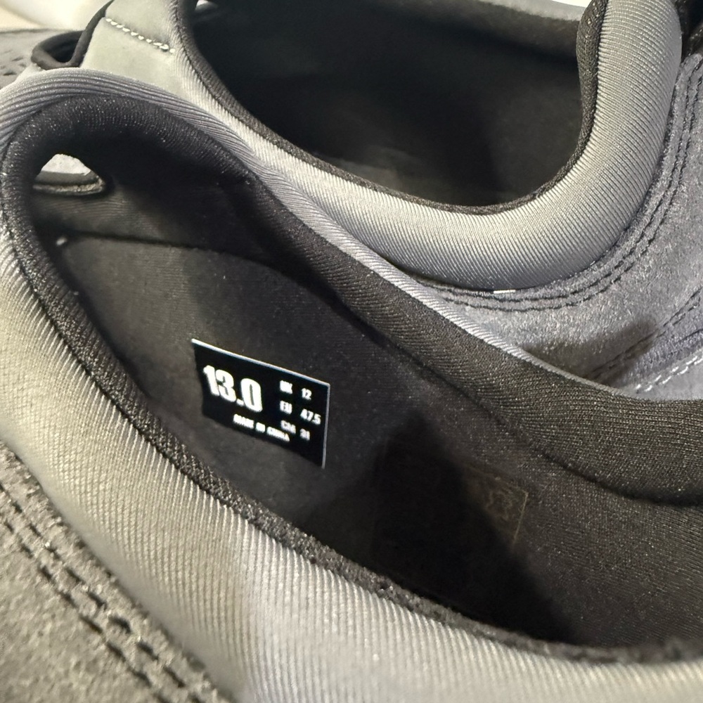 Oakley factory team Flesh Sandal (Men)Size 13
Oakley Factory Team Color: Asphalt - Picture 6 of 6